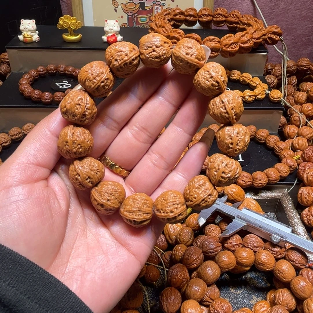 文玩核桃手串蚂蚁