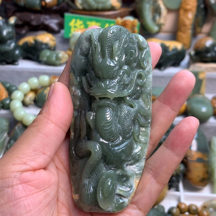 岫岩河磨玉（透闪石质玉）未镶嵌把件