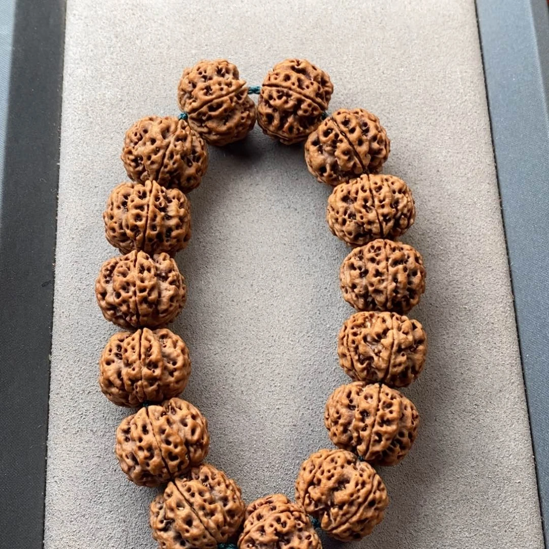 金刚菩提吊坠原生态蜂窝双龙22