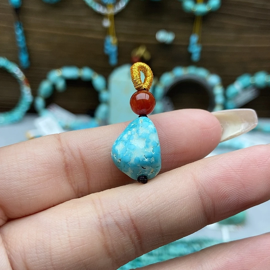 南红玛瑙未镶嵌侧挂