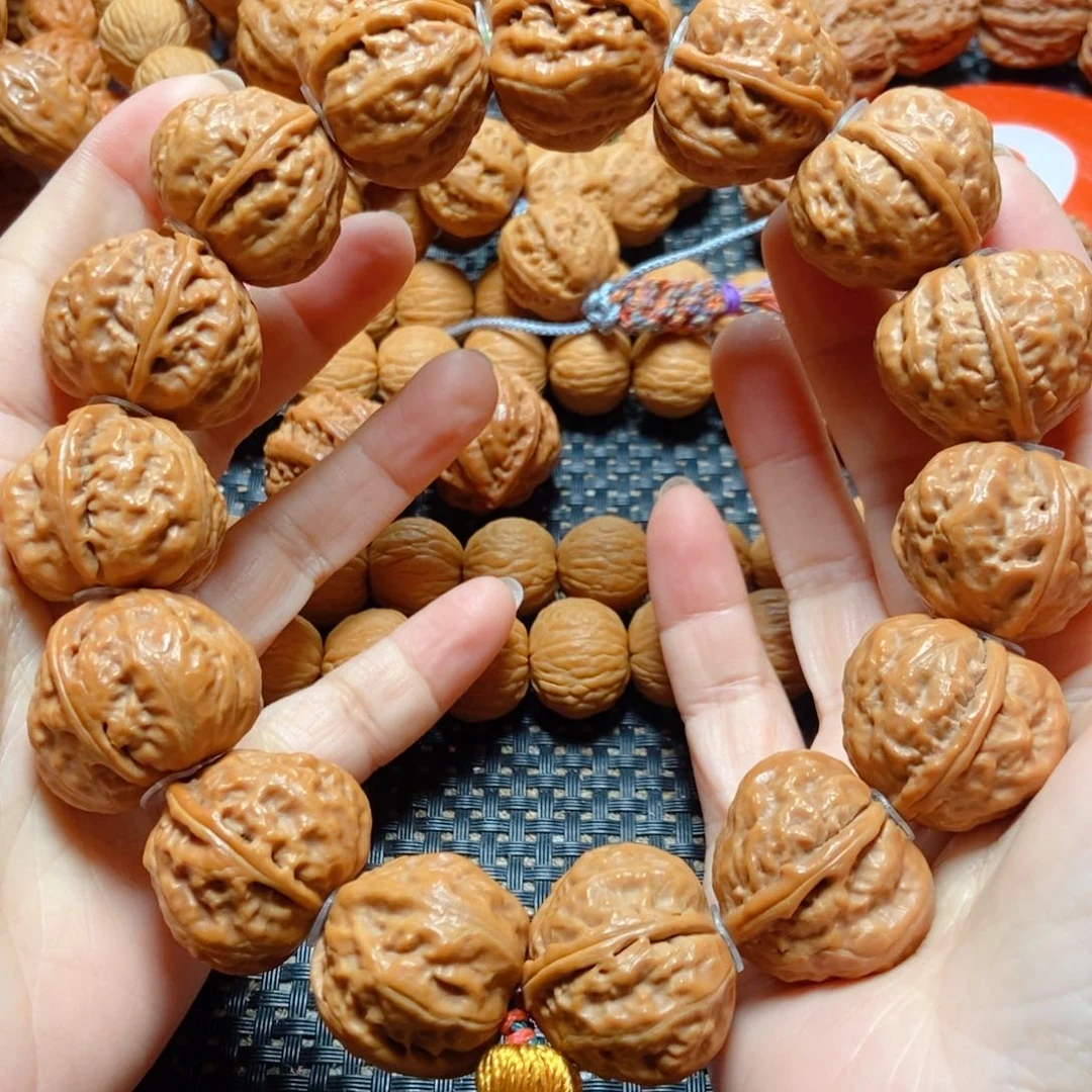 文玩核桃手串元宝