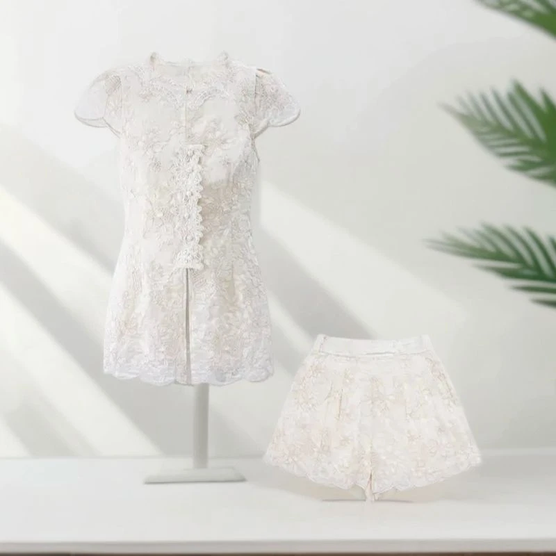 『完美套装』夏季新款气质时尚定制蕾丝花瓣边上衣裤套装
