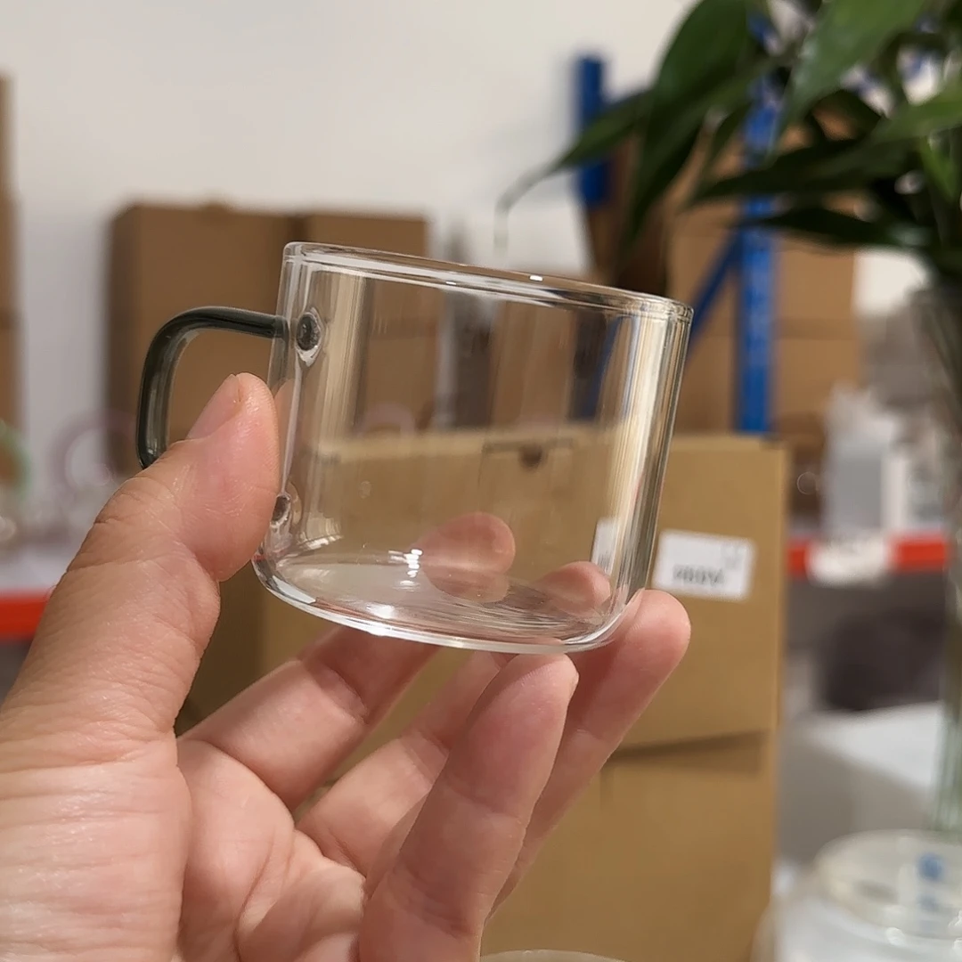 831发6只小品杯黑色把手