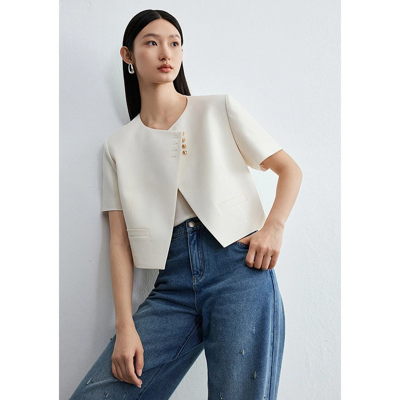 迪赛尼斯2025年春季新款通勤气质千金风优雅米白短袖圆领短外套女