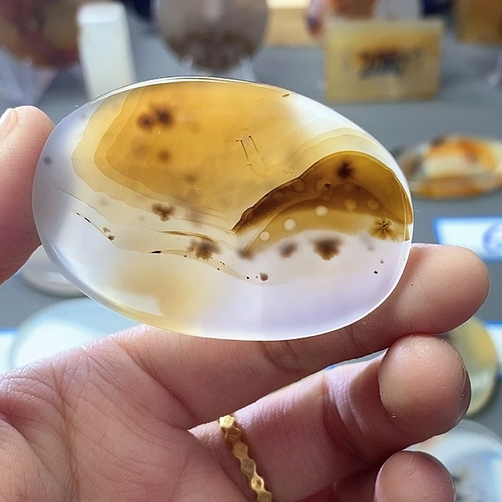 玛瑙/玉髓未镶嵌珠宝半成品
