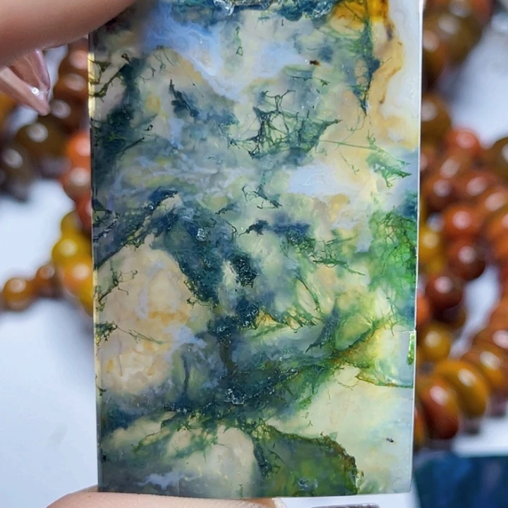 玛瑙/玉髓颈饰未镶嵌华**坦