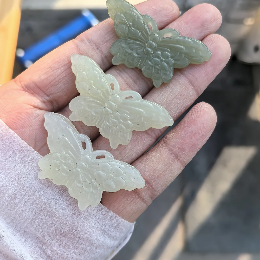 和田玉蝴蝶吊坠多样性拍一发一--ML