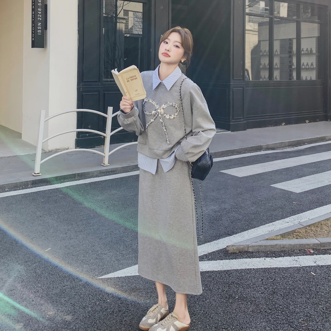 高级松弛感穿搭灰色卫衣套装女2025春季新款韩系衬衫半身裙三件套