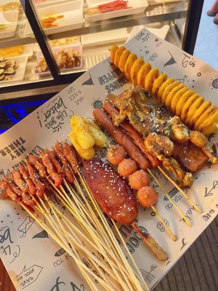 潮汕烧烤半成品新鲜青椒牛肉串手工粿条韭菜卷鱿鱼鸡翅油炸串食材