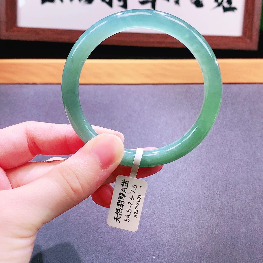 未镶嵌手镯翡翠天然翡翠