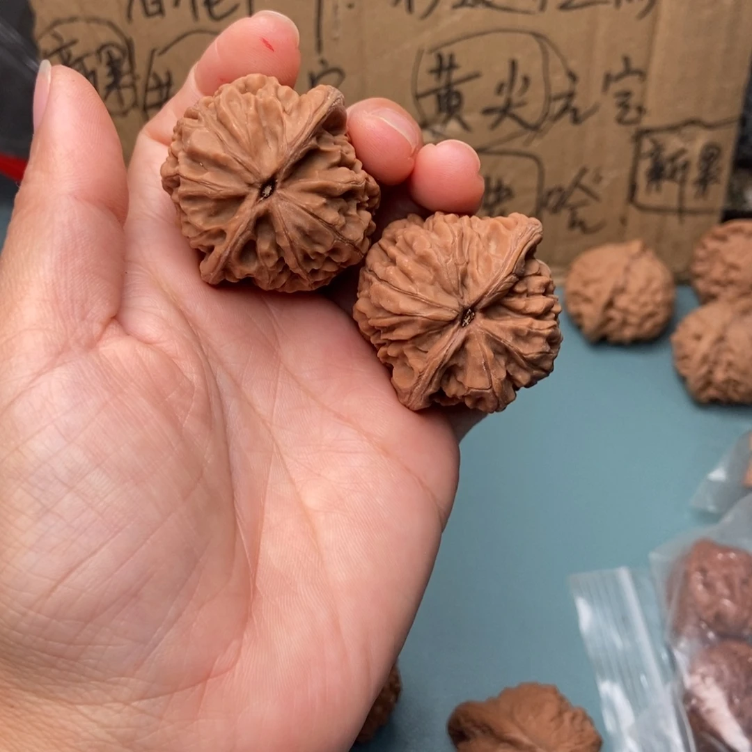 温***狼吊坠文玩核桃凤凰台22