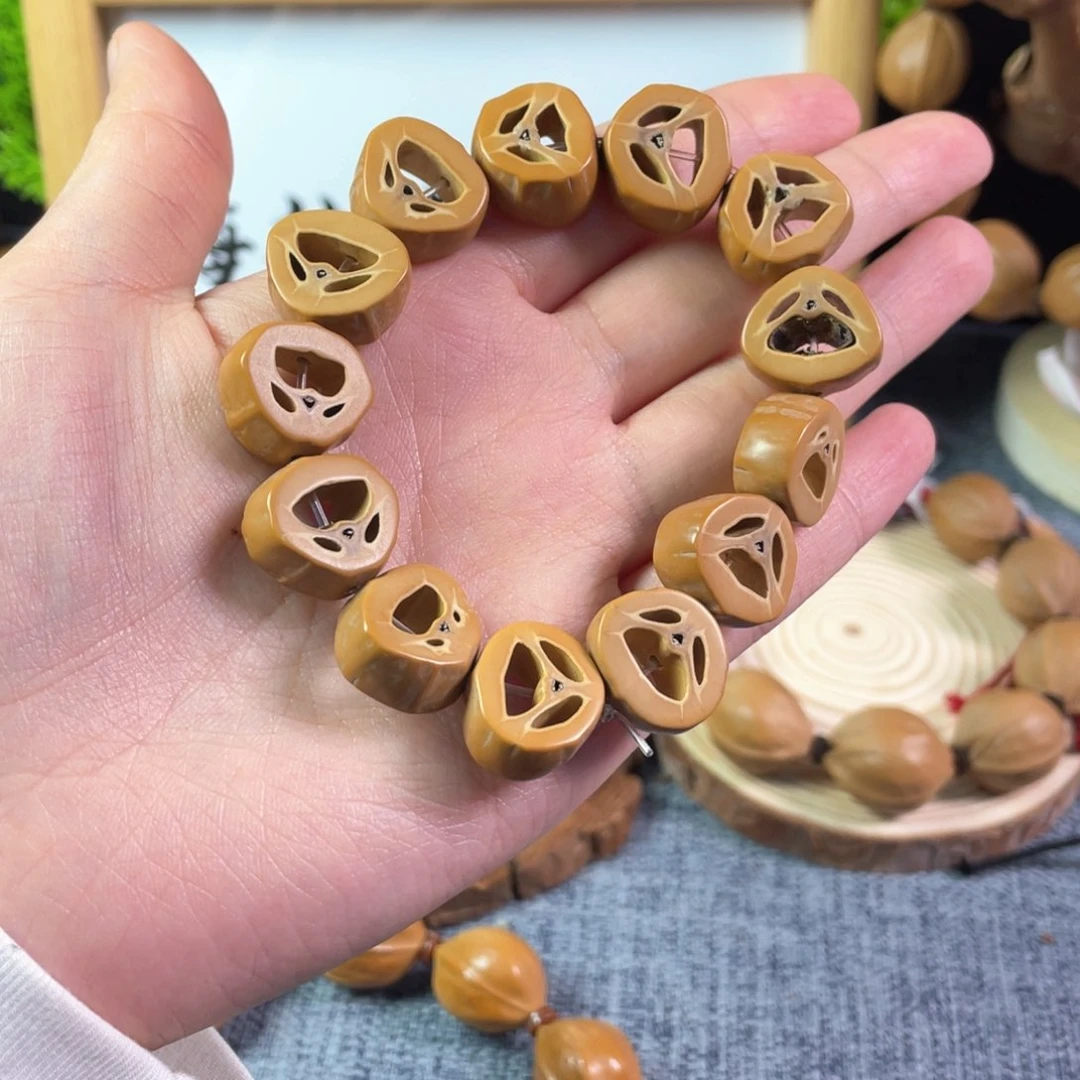 橄榄核手串/手链小****_鬼脸