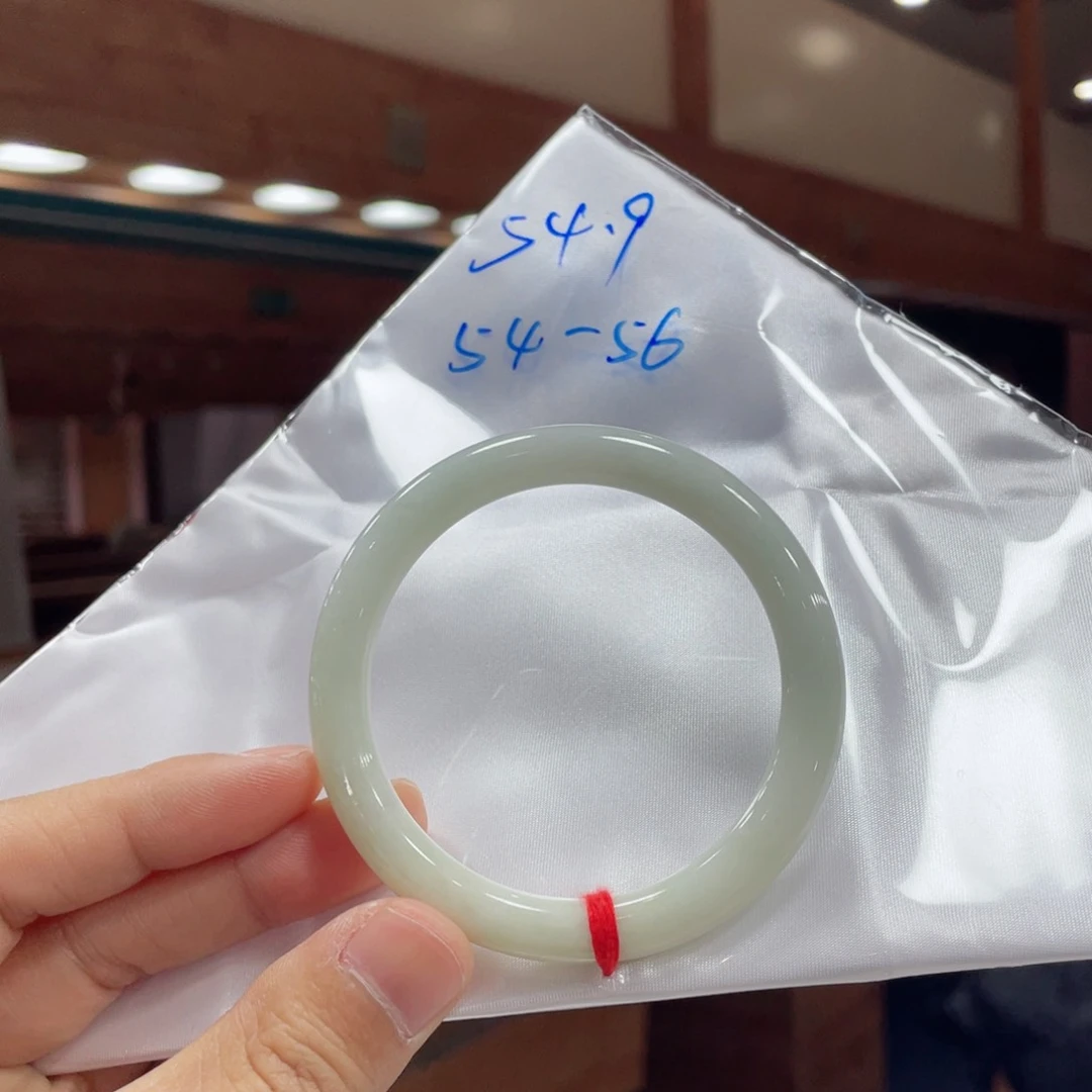 翡翠手镯未镶嵌买断