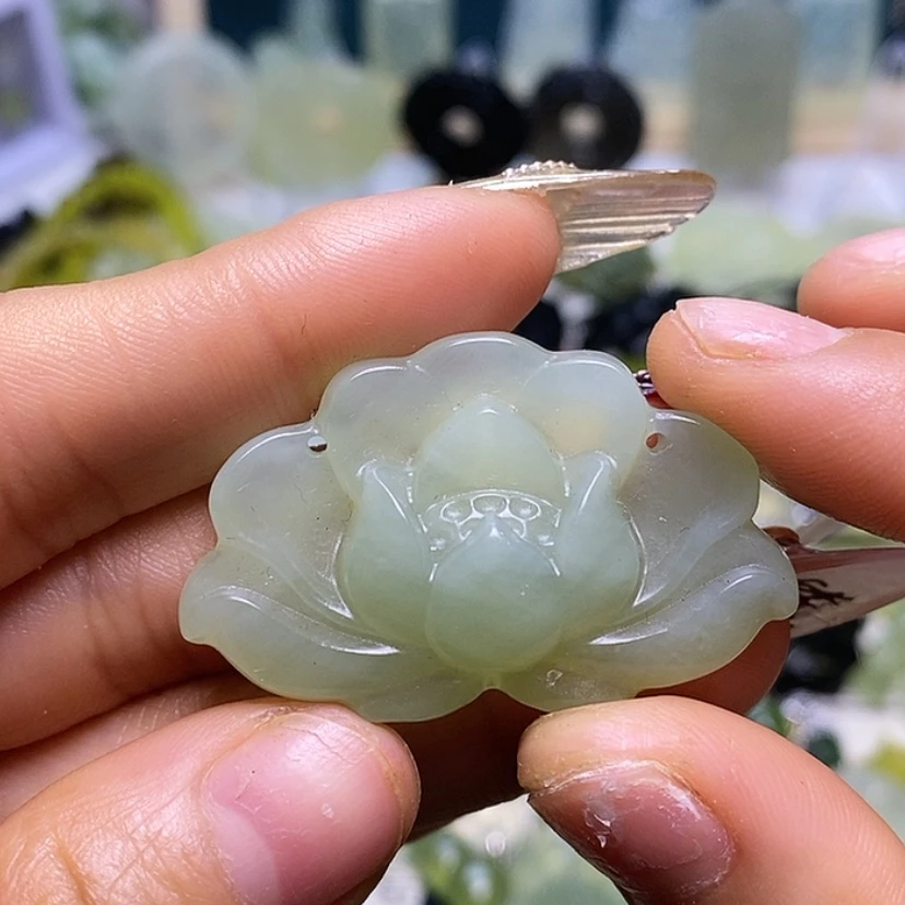 【闪购商品】蛇纹石玉颈饰未镶嵌