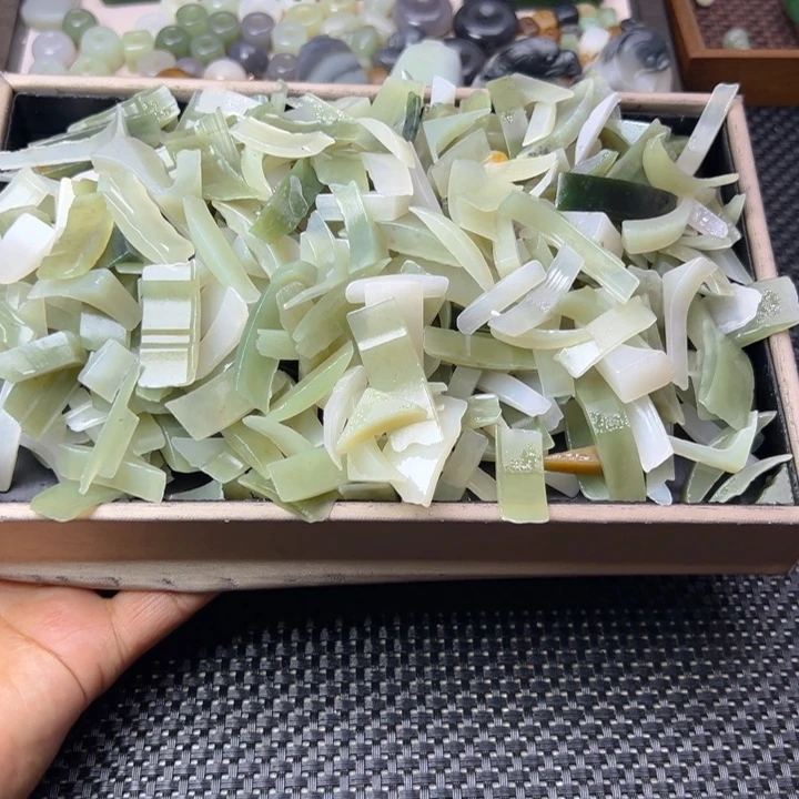 未镶嵌和田玉（糖玉）珠宝半成品