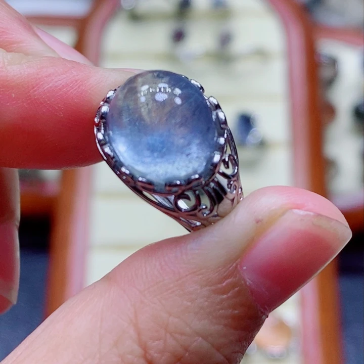 未镶嵌颈饰水晶黑****）水晶