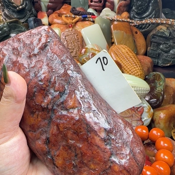 透闪石质玉未镶嵌珠宝奇石