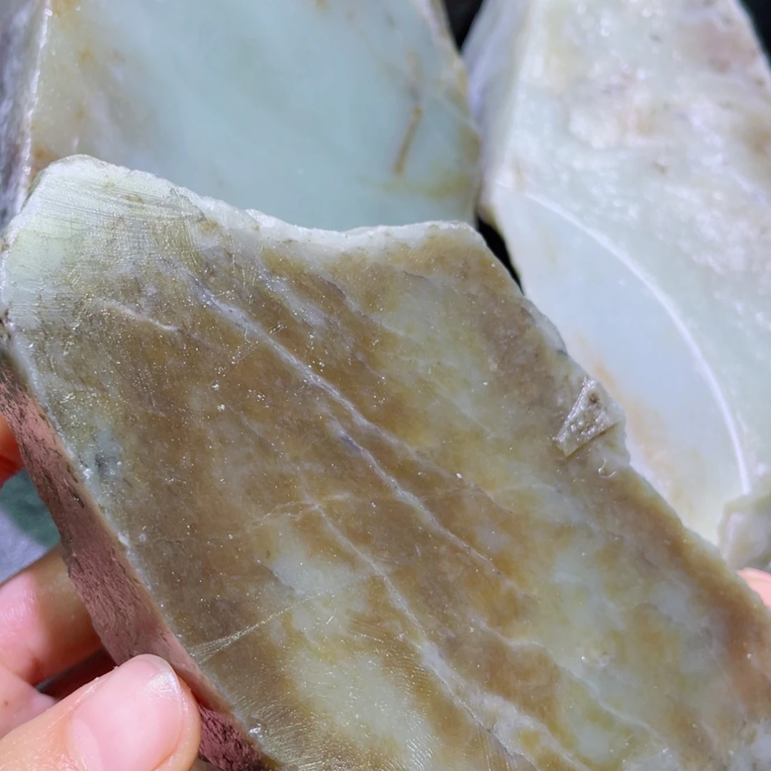 和田玉未镶嵌珠宝半成品