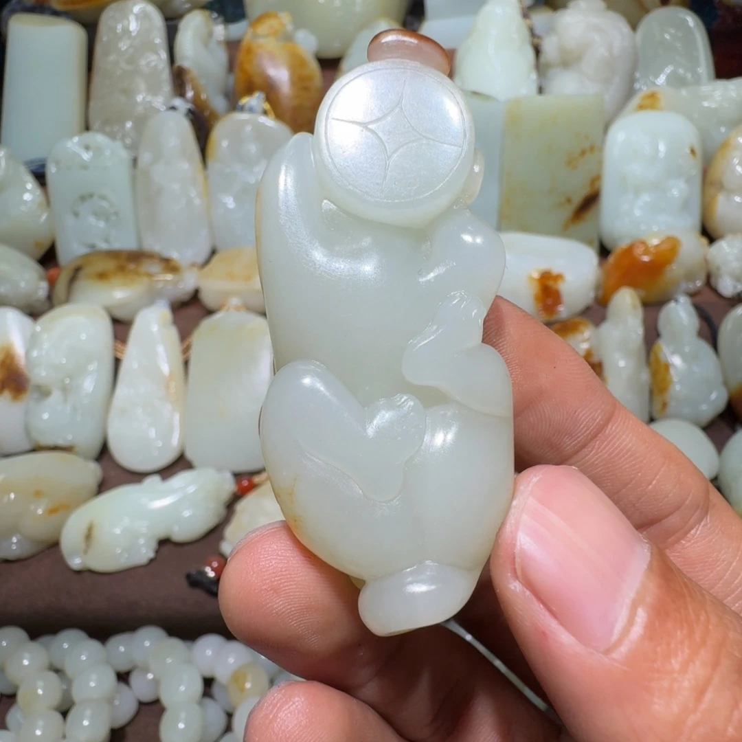 金***云和田玉未镶嵌吊坠(不含链)