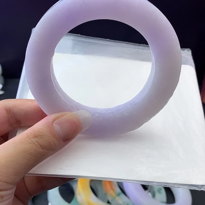 定制翡翠圆条未镶嵌