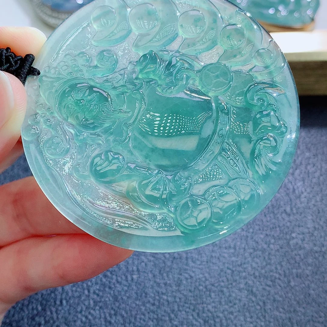 翡翠未镶嵌颈饰翡翠
