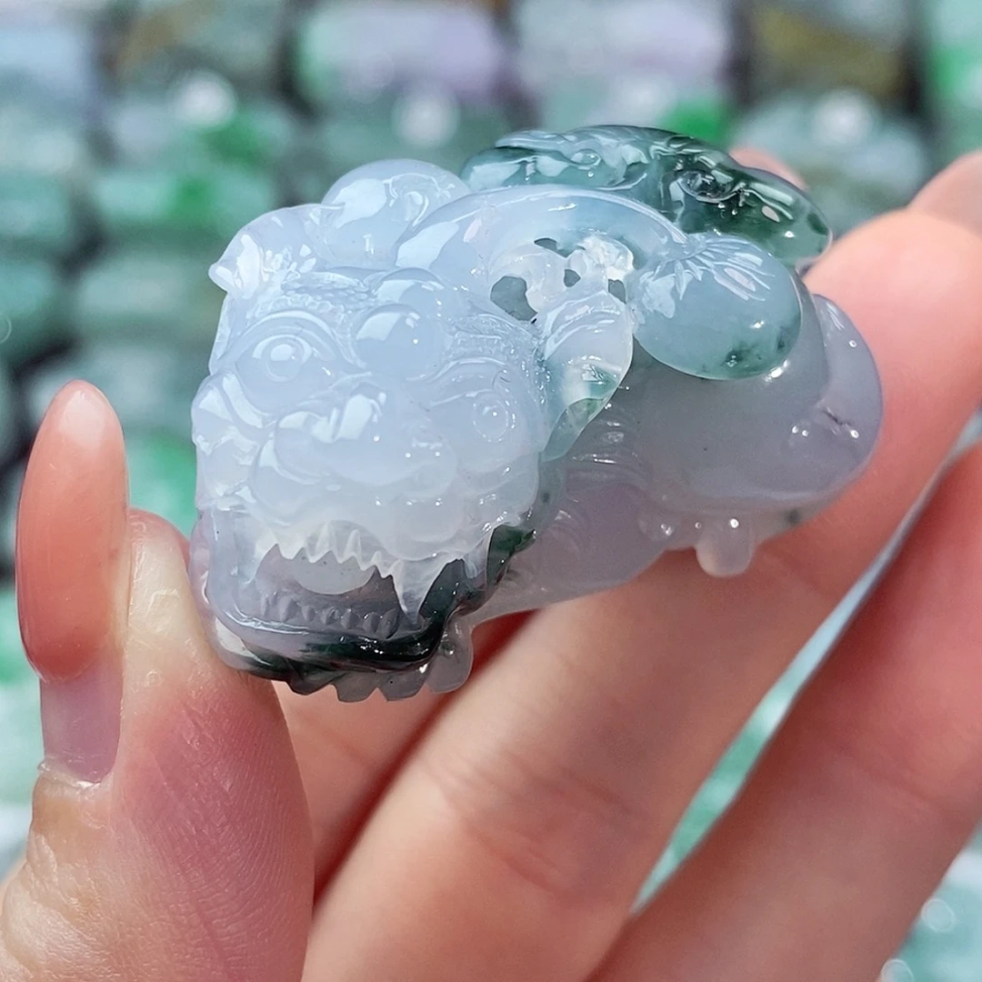 颈饰未镶嵌翡翠天然