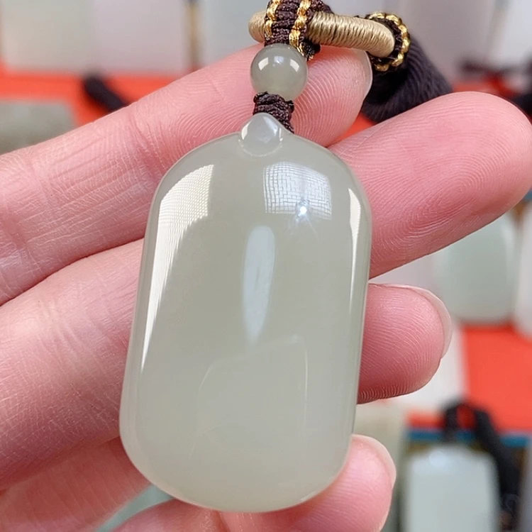 【闪购商品】颈饰未镶嵌和田玉