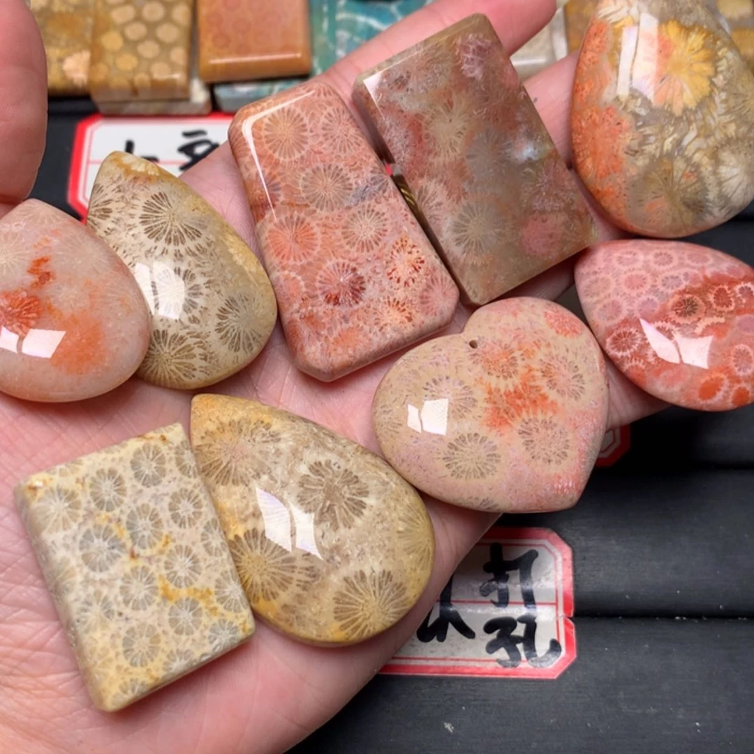 【闪购商品】硅化玉颈饰未镶嵌北*