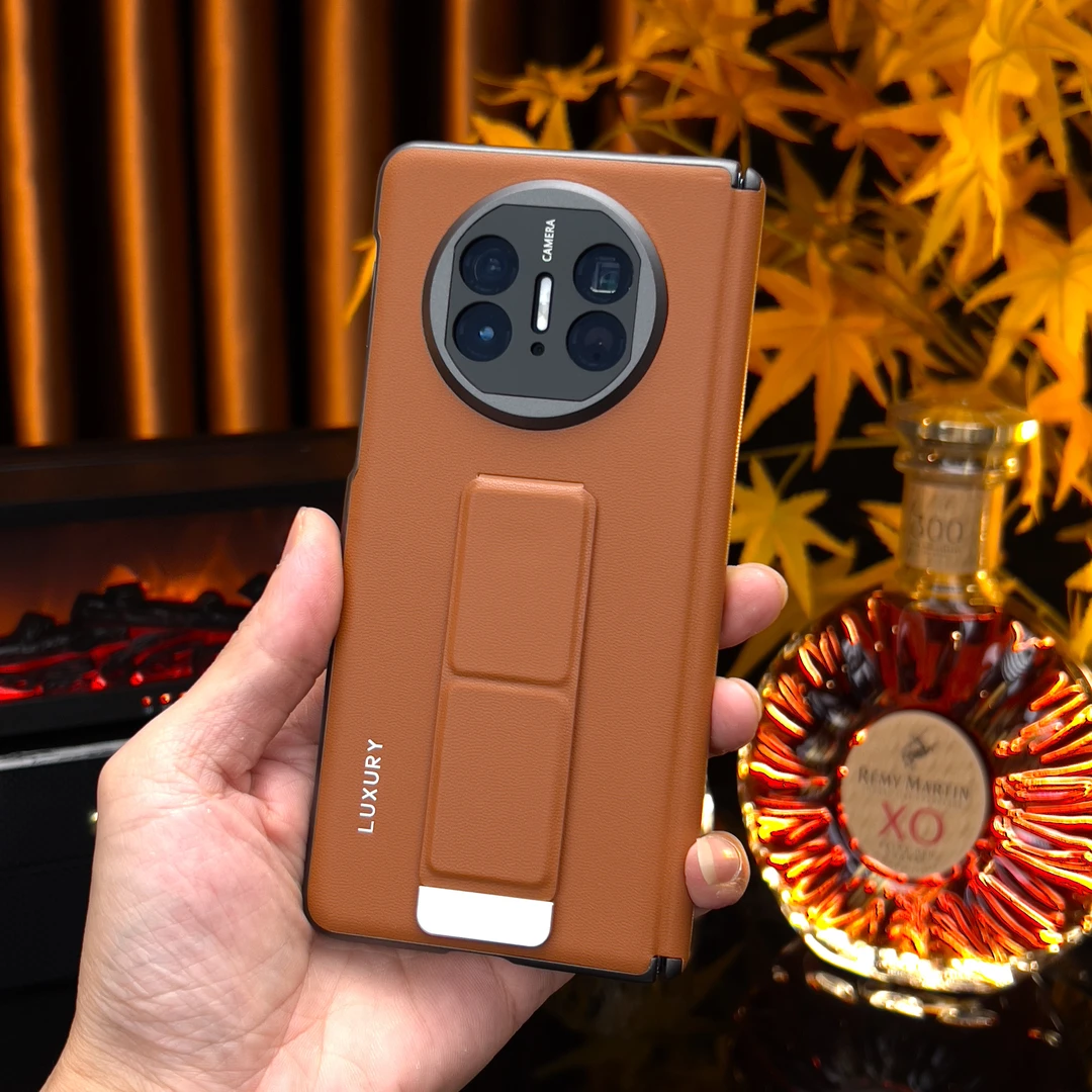 适用华为MateX6腕带支架中轴高档皮质手机壳商务男MateX5/X3防摔