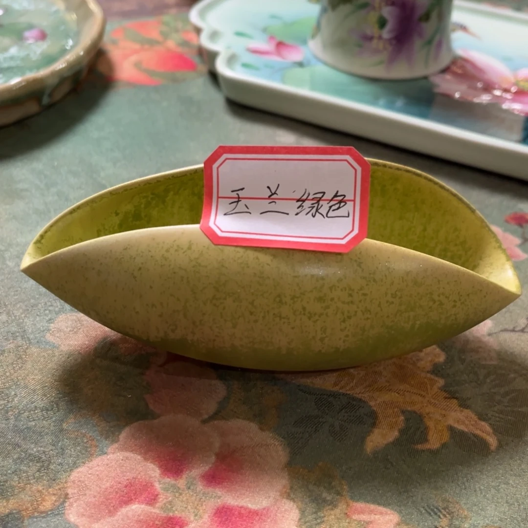 猪***猪景德镇纯手工手绘陶瓷