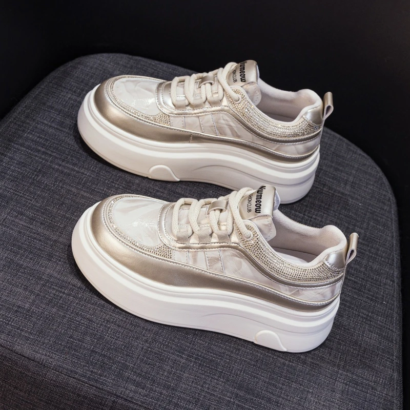 真皮厚底松糕小白鞋女2025秋季新款百搭增高女鞋爆款运动休闲板鞋