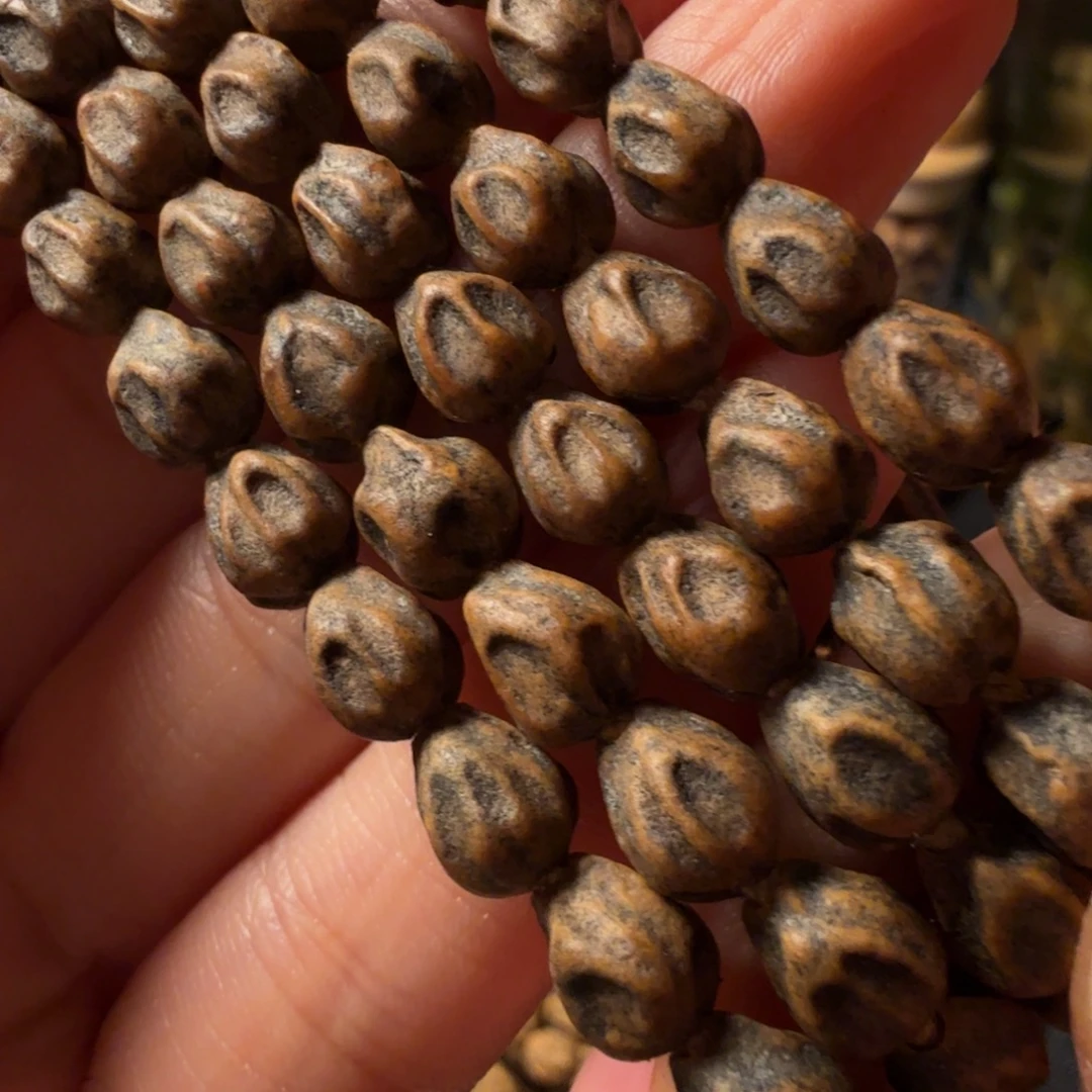 J***7柏香籽/百香籽吊坠