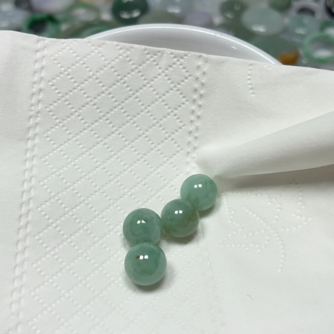 安***娜翡翠未镶嵌颈饰06