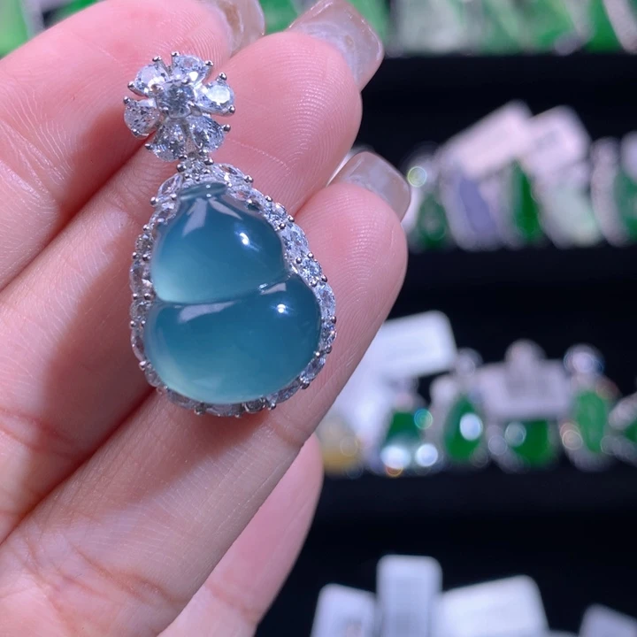 【闪购商品】颈饰银S925镶嵌翡翠