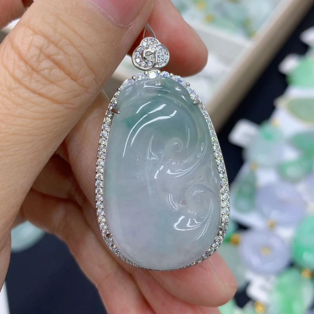 翡翠未镶嵌颈饰翡翠