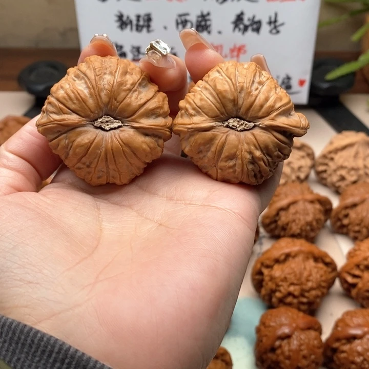 文玩核桃吊坠我***迷核桃