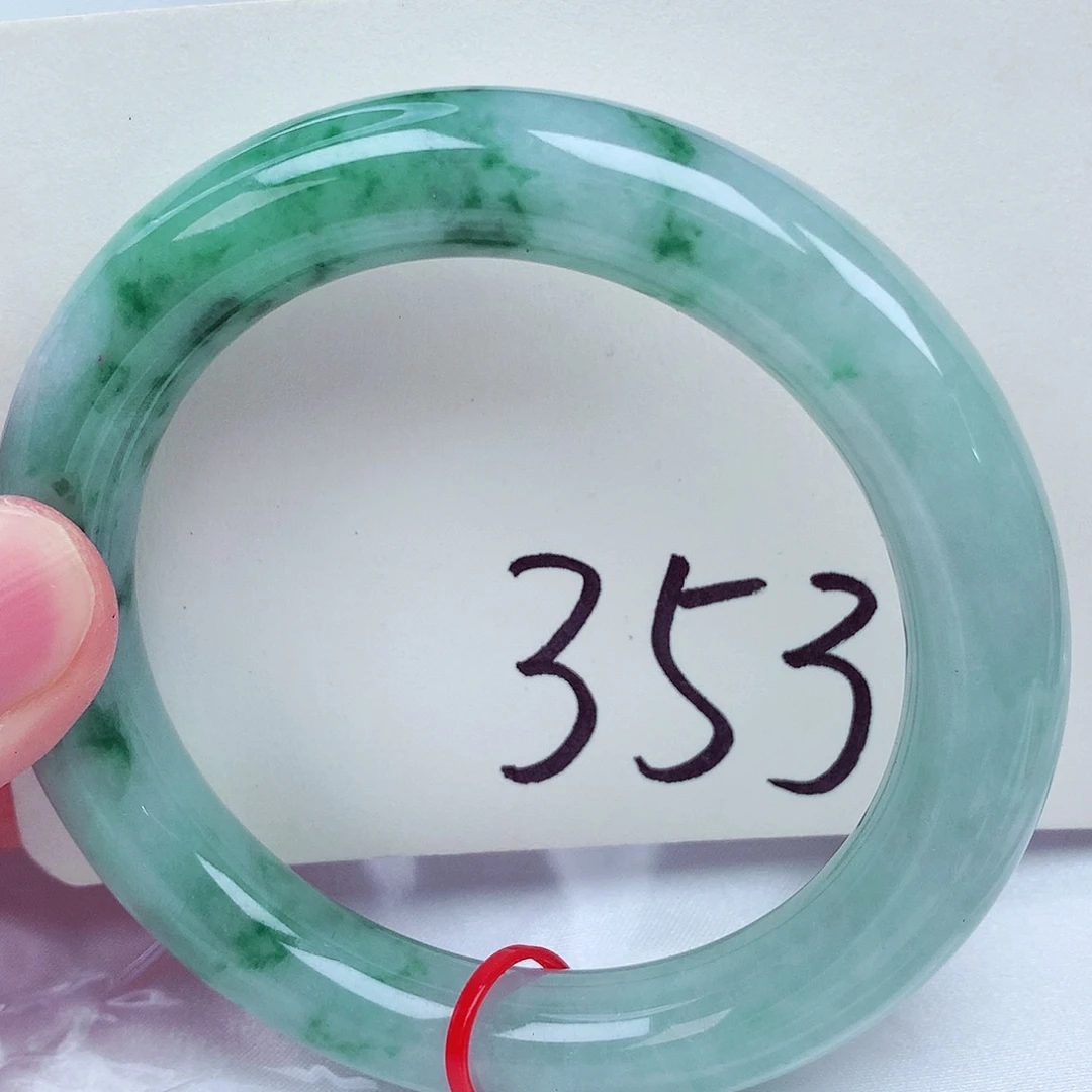 翡翠未镶嵌手镯翡翠