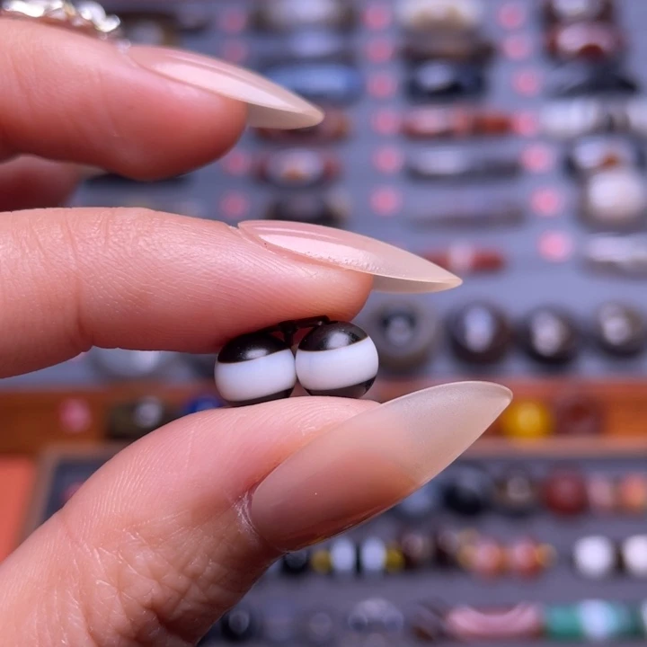 玛瑙/玉髓颈饰未镶嵌卢*森