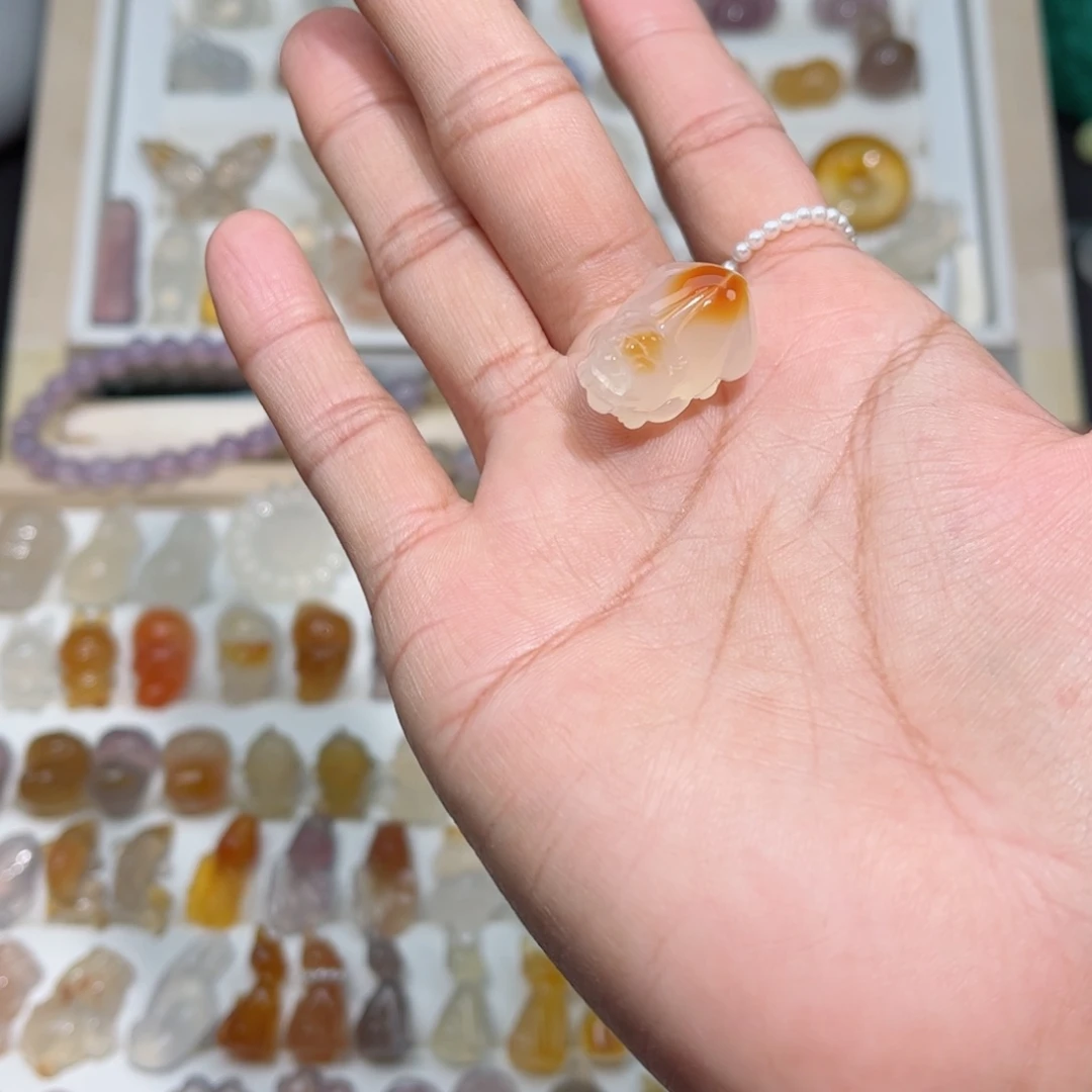 未镶嵌颈饰玛瑙/玉髓?****?