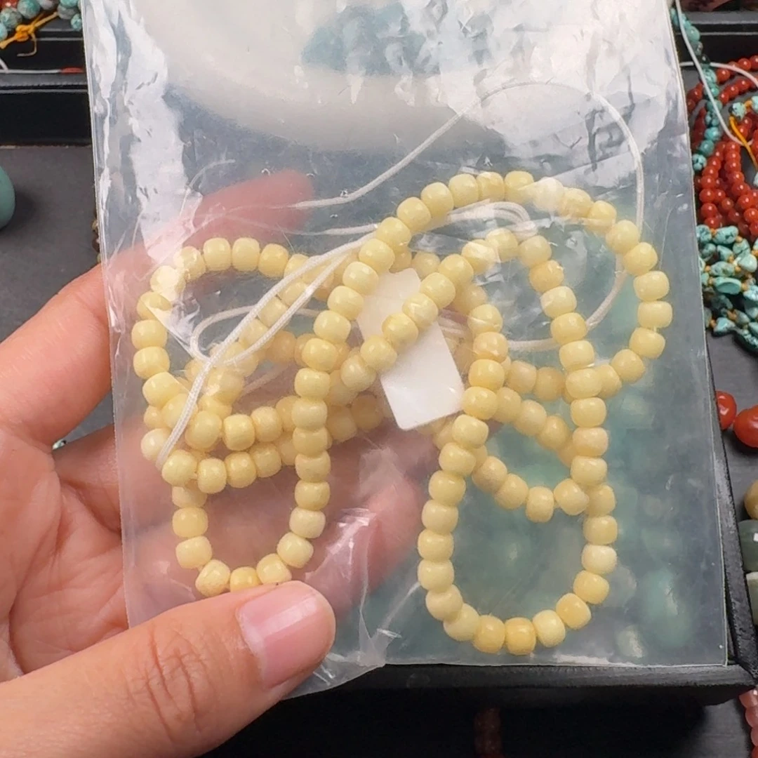滨***机蜜蜡未镶嵌珠宝奇石
