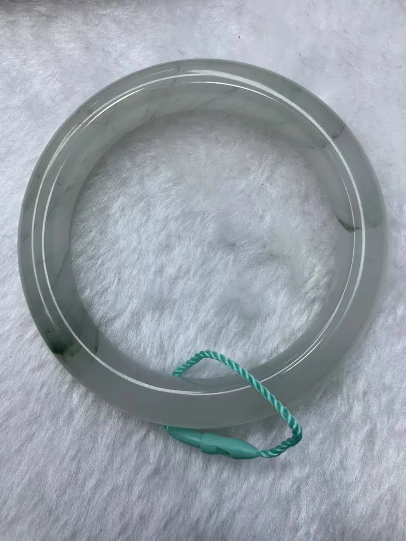 金丝玉天山翠雪翠手镯