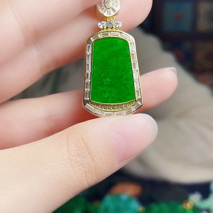 翡翠银S925镶嵌颈饰多样性