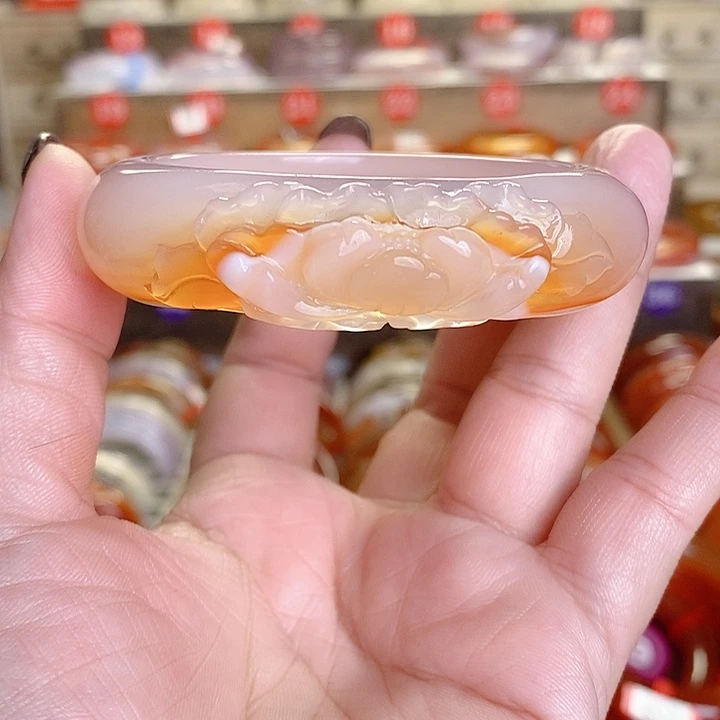 玛瑙/玉髓手镯未镶嵌安*