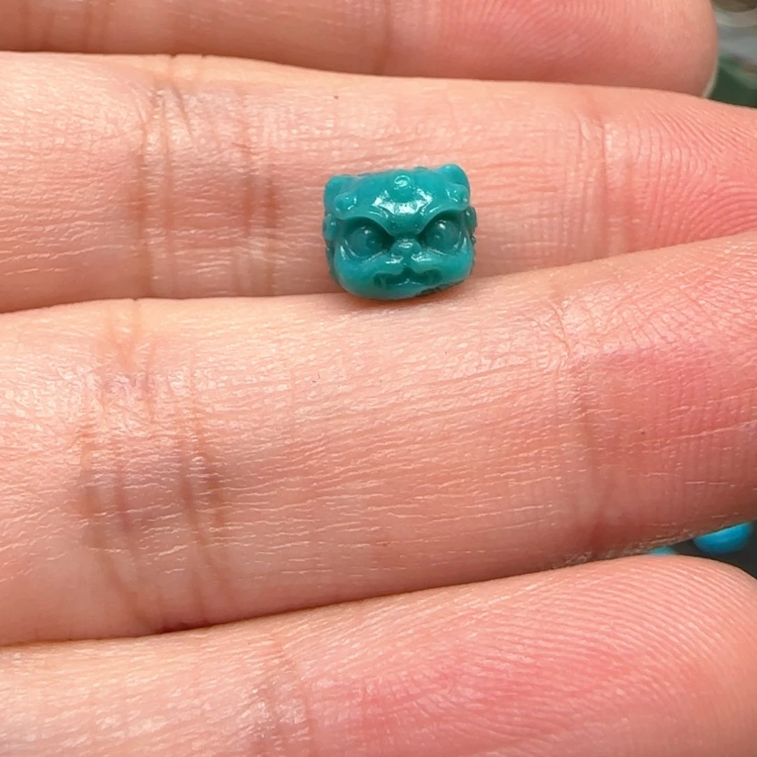 绿松石配饰未镶嵌