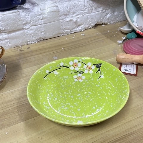 微瑕，17厘米，高度3，4个绿色盘