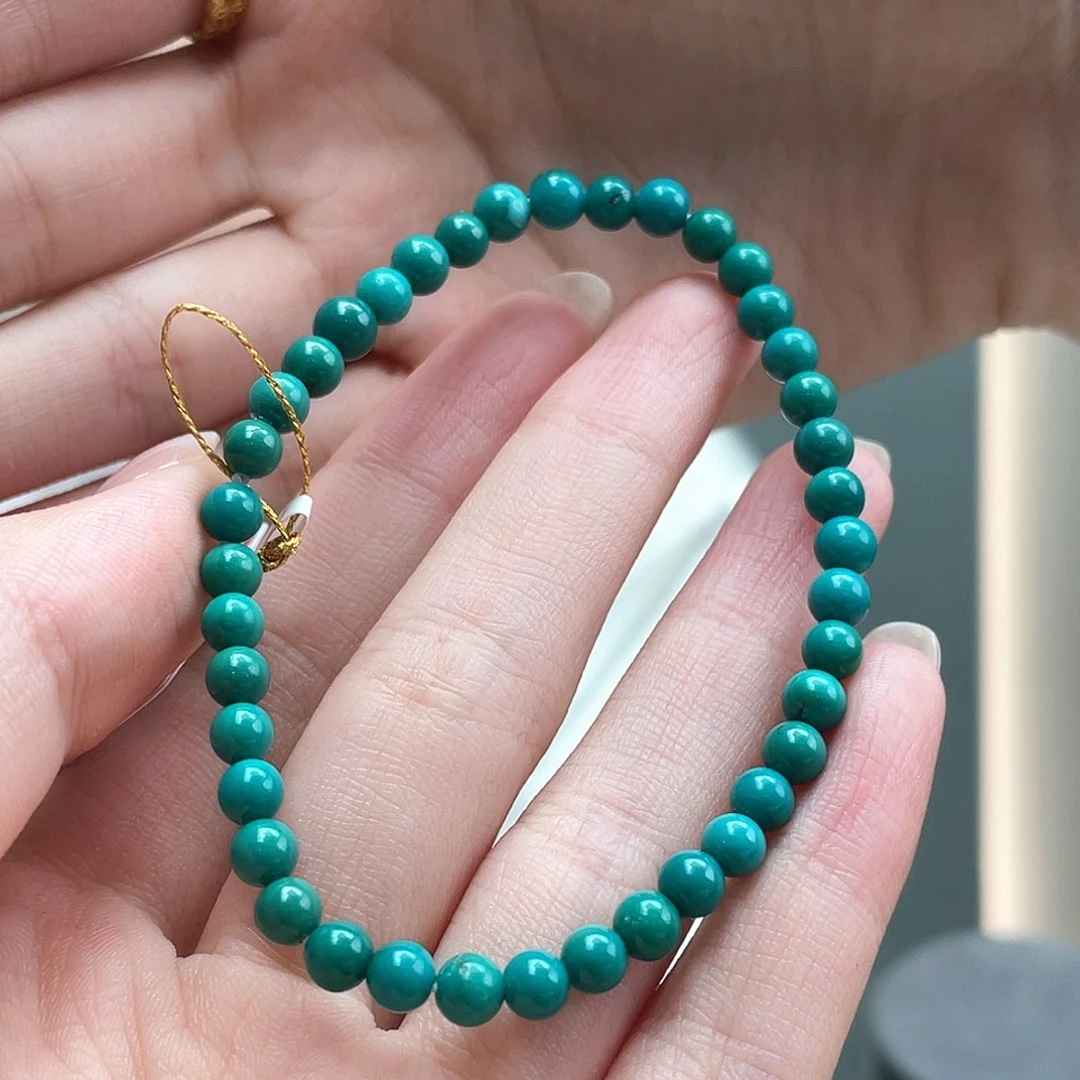 未镶嵌绿松石颈饰