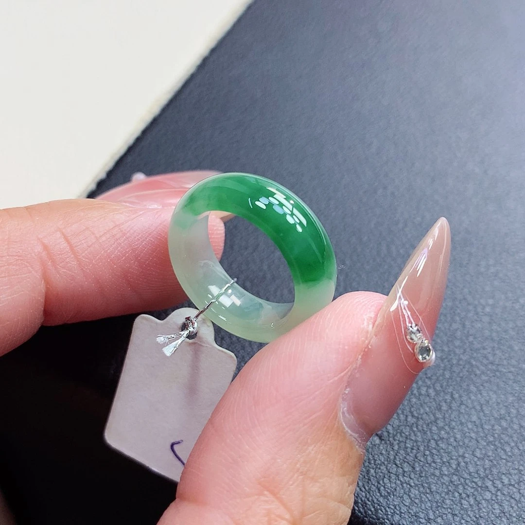 翡翠戒指未镶嵌5号