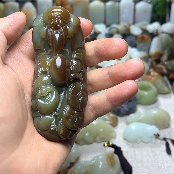 赵***斌和田玉未镶嵌把件