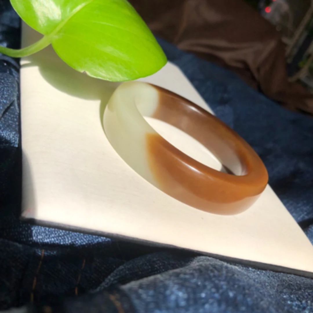 玺世珠宝，新疆和田玉金山糖55圈糖肉分明，老红糖手镯