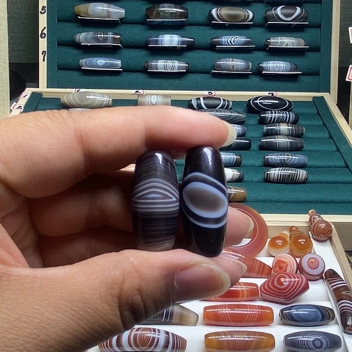 平***乐玛瑙/玉髓未镶嵌颈饰